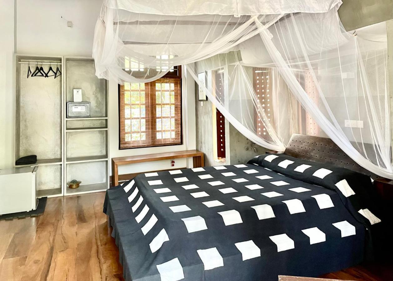 Isana Beach House Тангале Екстериор снимка