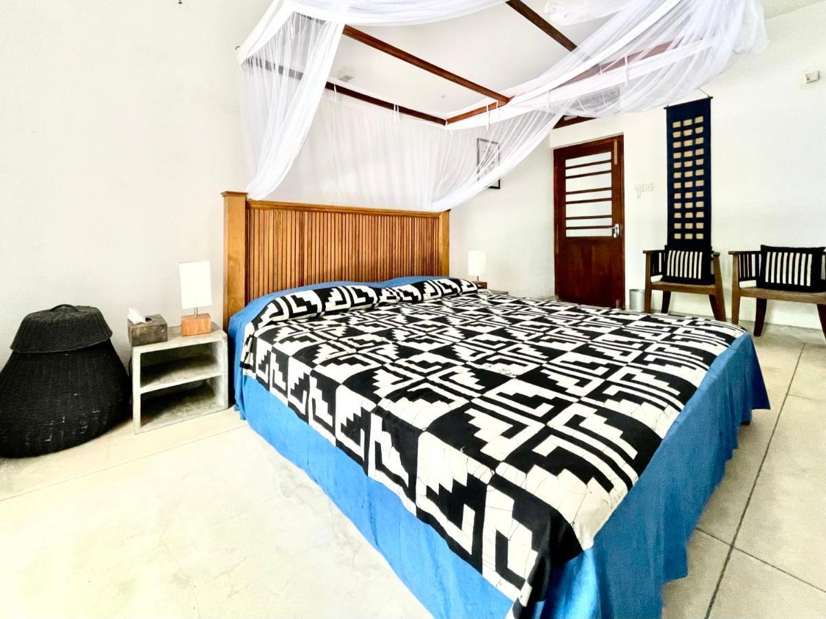 Isana Beach House Тангале Екстериор снимка