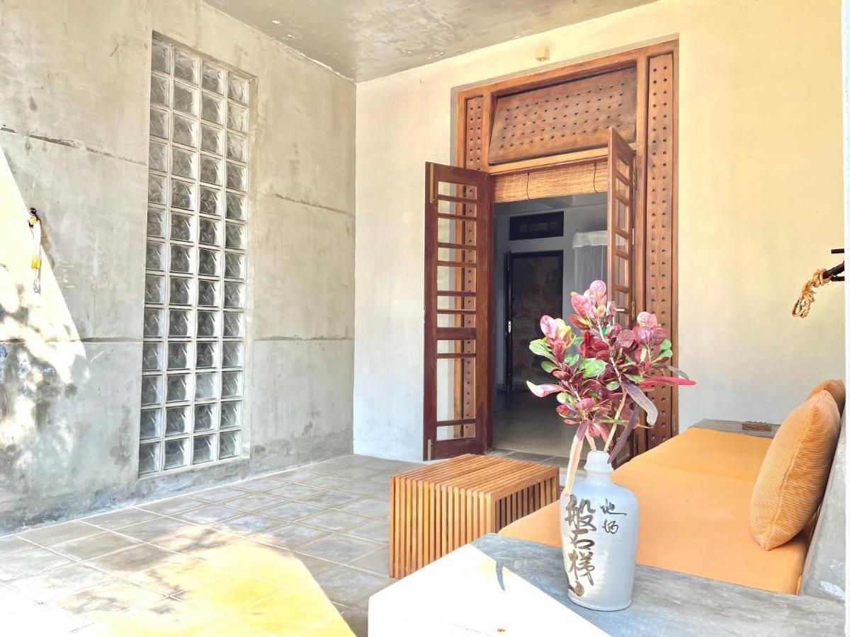 Isana Beach House Тангале Екстериор снимка